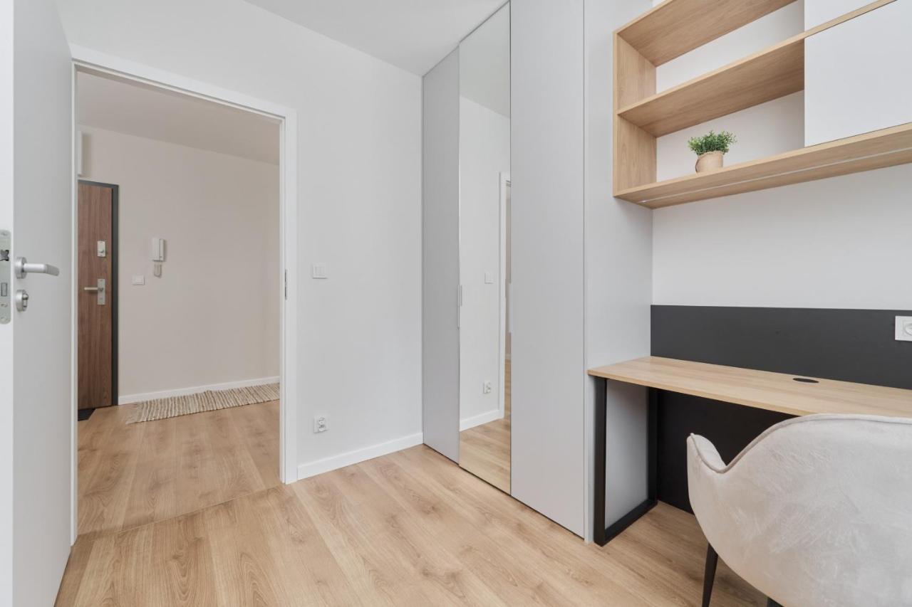 Apartament Beautiful 3-bedroom Gwiazdzista 18 By Renters Wrocław